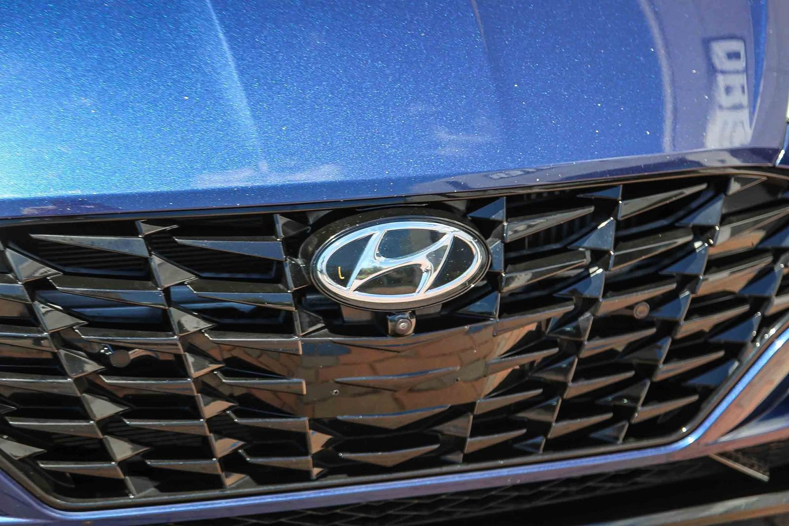 Used 2021 Hyundai Sonata Limited w/ Cargo Package FWD image 11