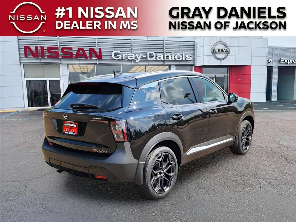 New 2025 Nissan Kicks SR w/ SR Premium Package AWD/4WD image 17