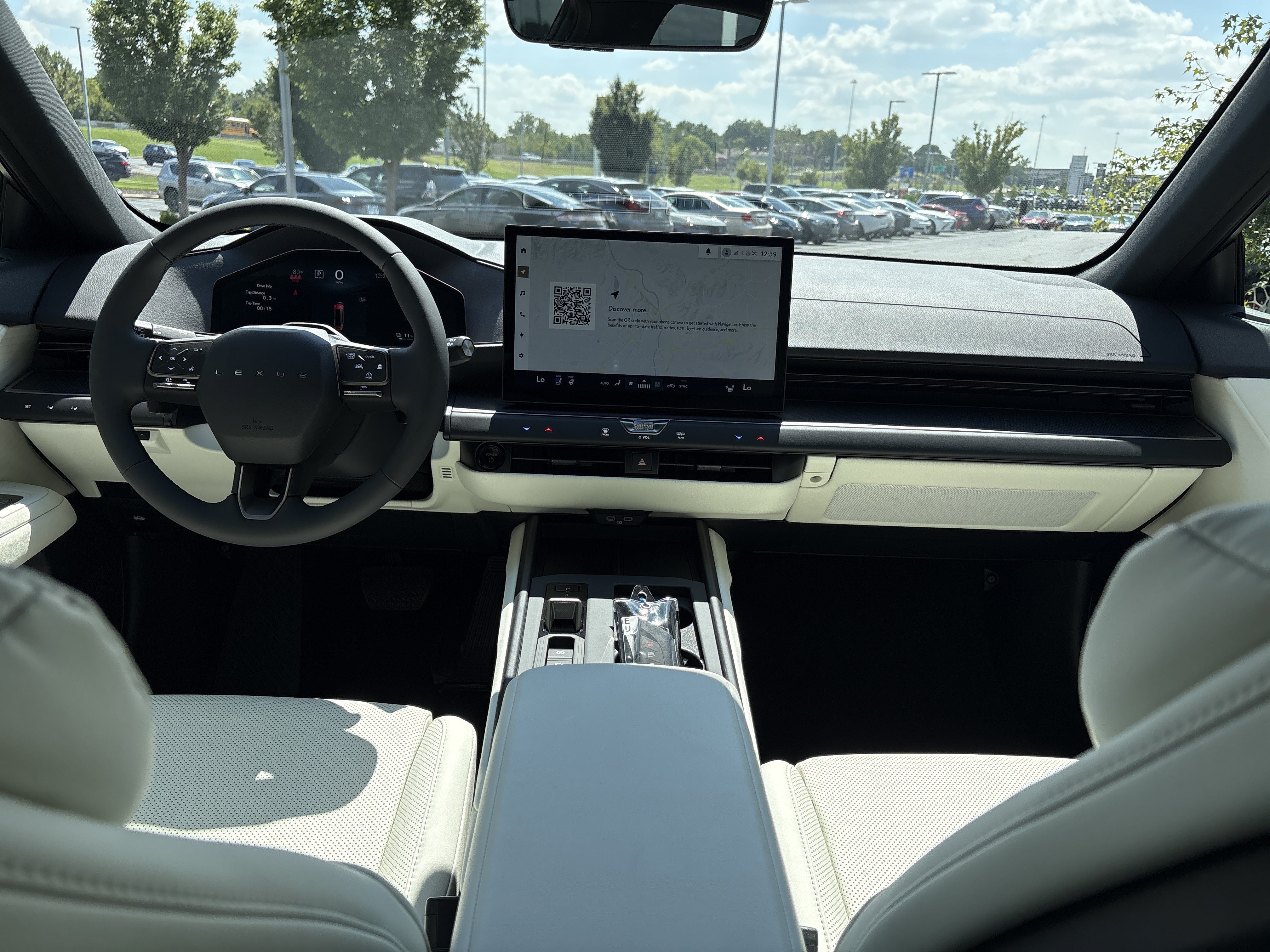 New 2026 Lexus ES 500e w/ Convenience Package AWD/4WD image 18
