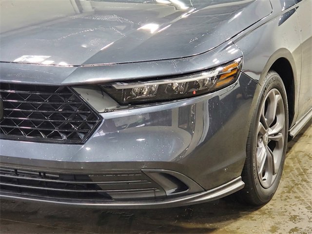 Certified 2023 Honda Accord EX image 8
