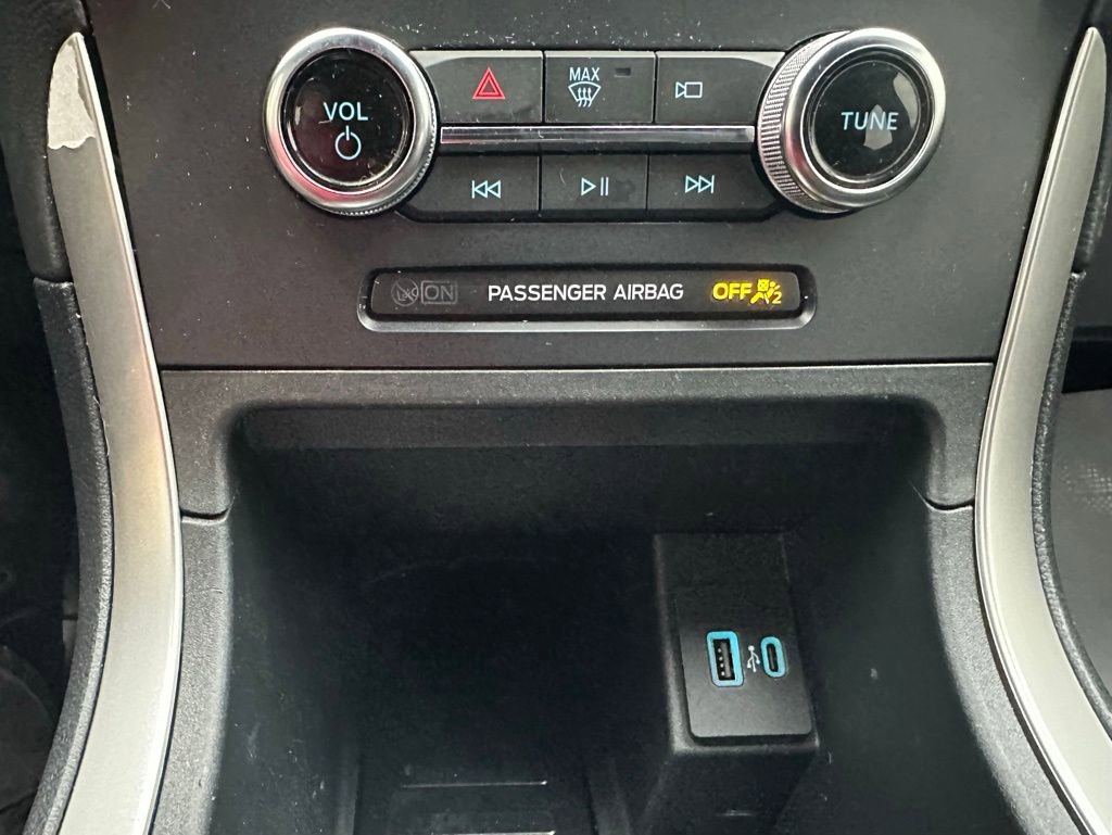 Used 2024 Ford Edge ST-Line image 26