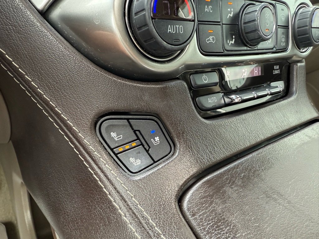 Used 2018 Chevrolet Tahoe Premier image 17