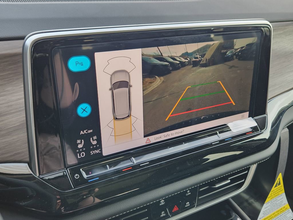 New 2026 Volkswagen Atlas SEL image 9