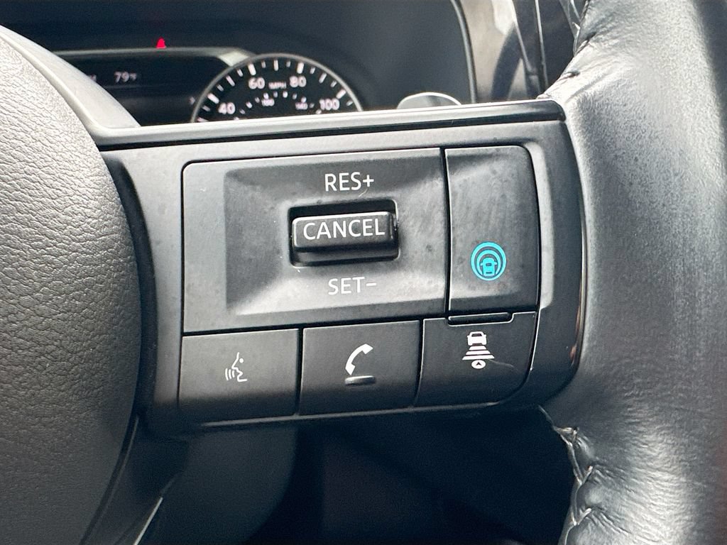 Certified 2024 Nissan Pathfinder SV FWD image 12