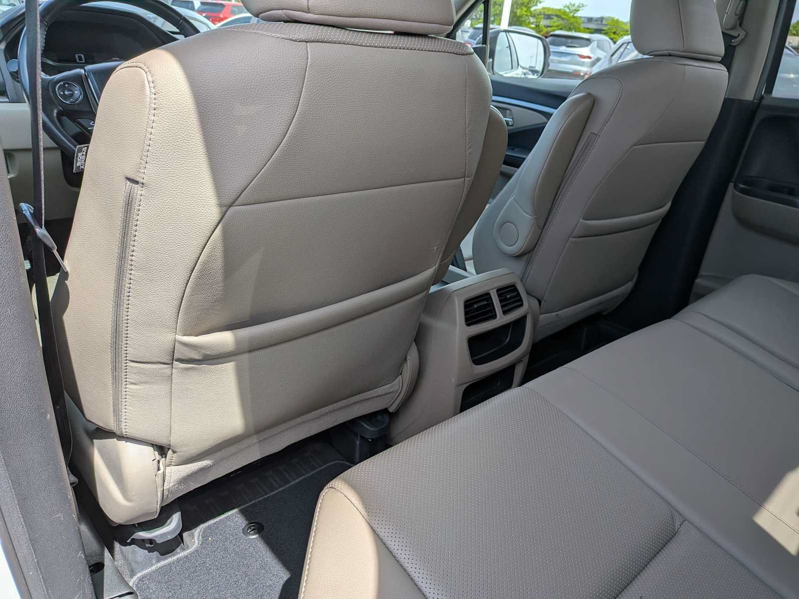 Used 2017 Honda Ridgeline RTL image 17