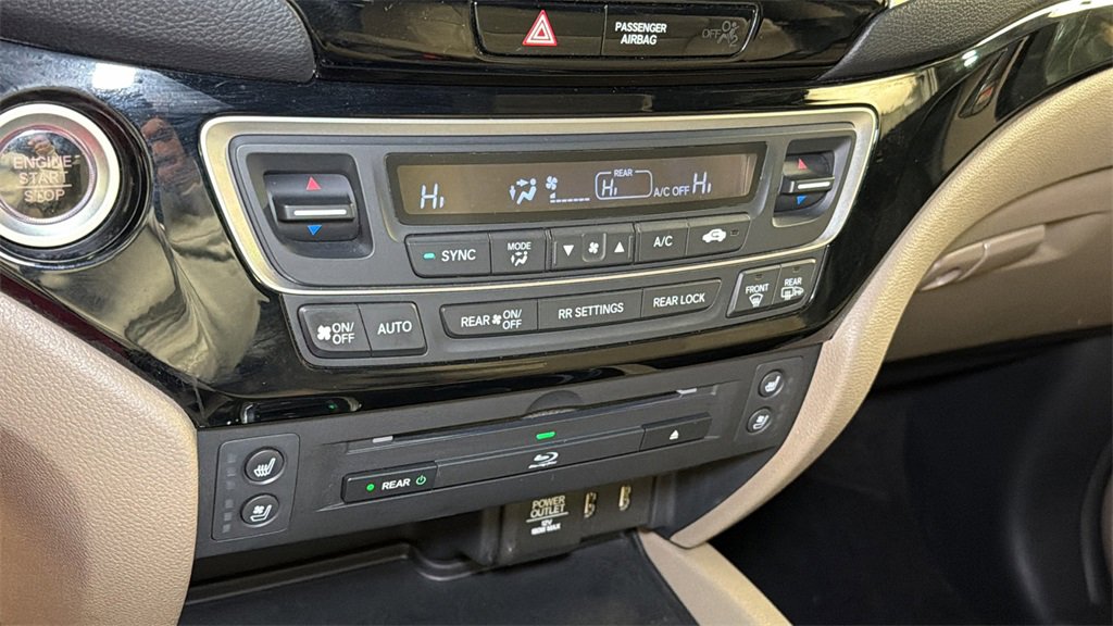 Used 2017 Honda Pilot Elite image 34