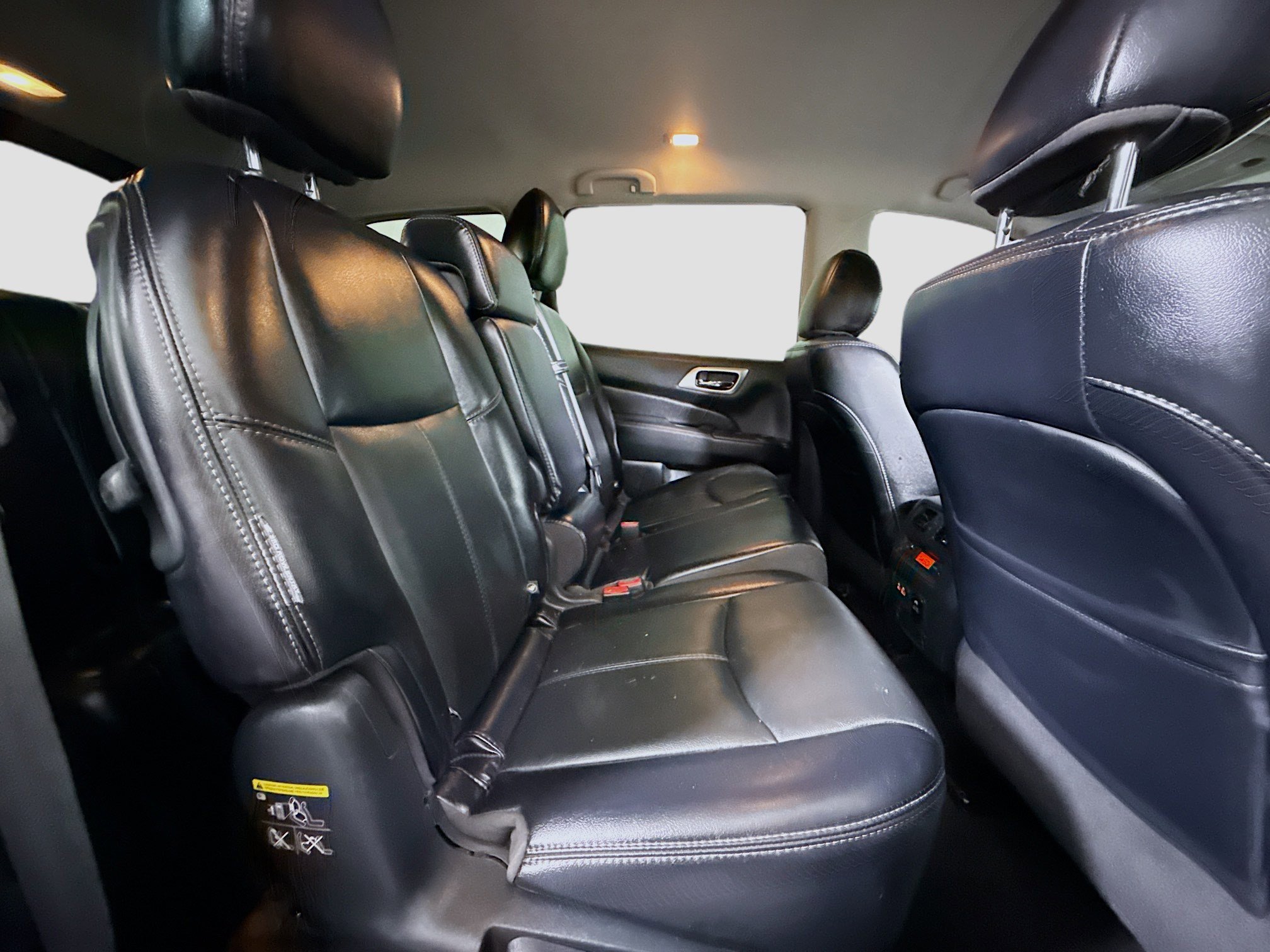 Used 2020 Nissan Pathfinder SL image 27