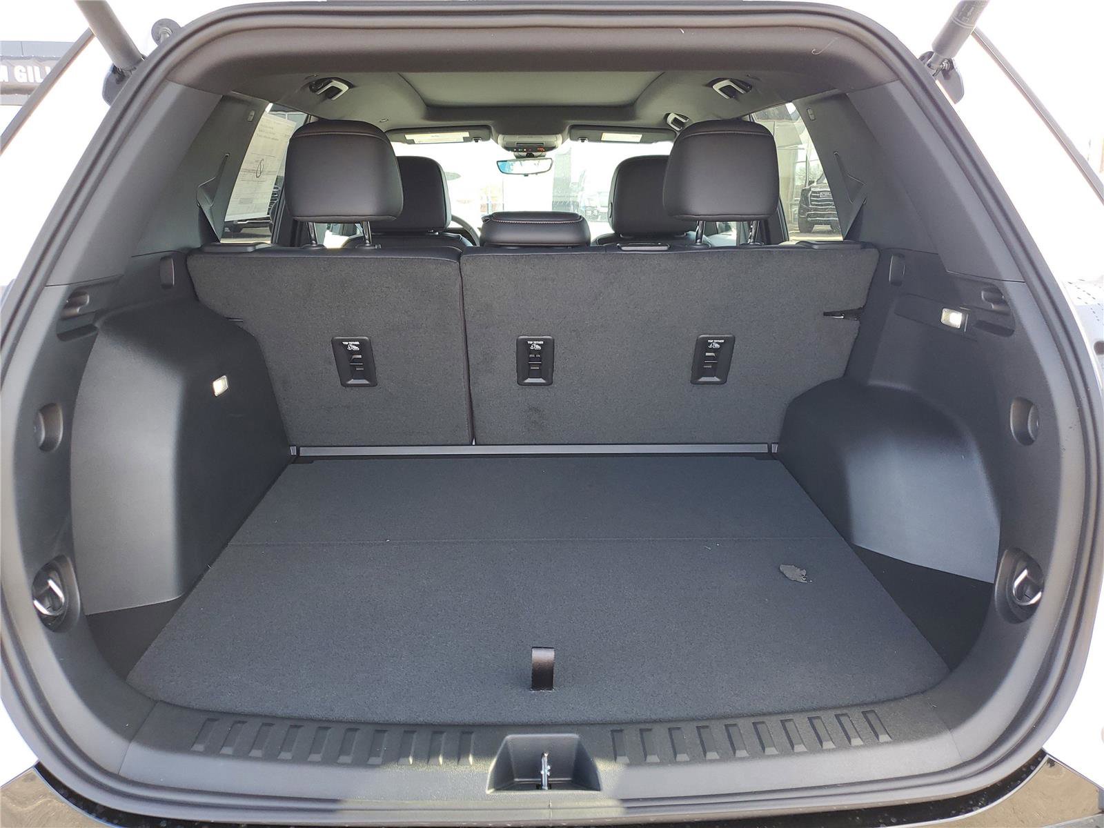 New 2026 GMC Terrain AT4 image 8