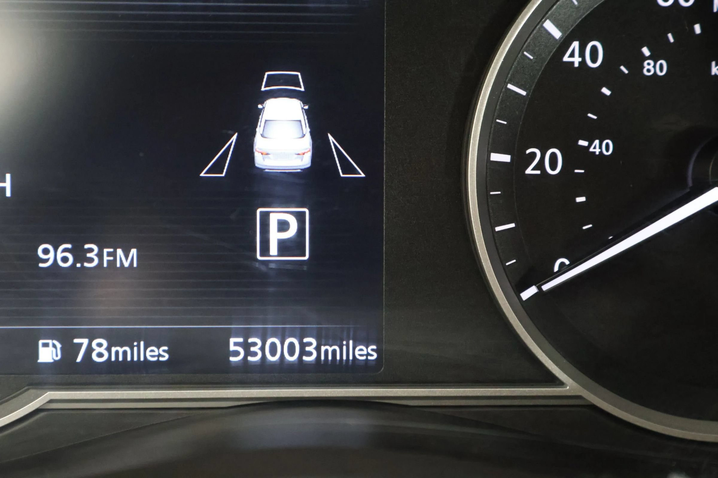 Used 2025 Nissan Versa SV FWD image 23