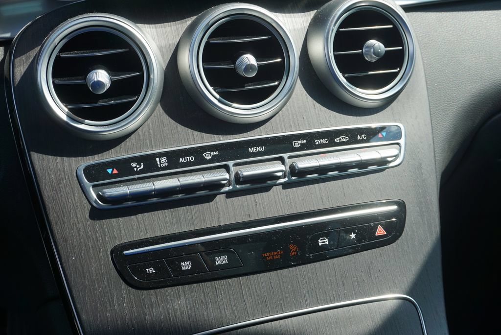 Certified 2021 Mercedes-Benz GLC 300 4MATIC image 19