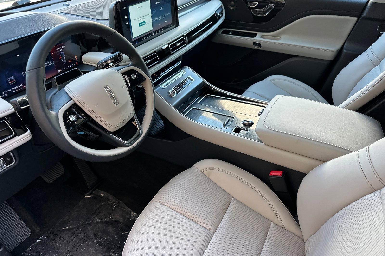 New 2025 Lincoln Aviator 2WD image 9