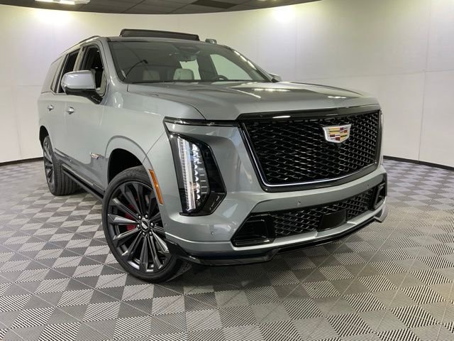 Used 2025 Cadillac Escalade V w/ LPO, Floor Liner Package image 38