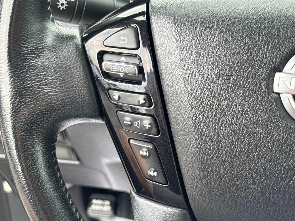 Used 2022 Nissan Armada SL w/ Captain's Chairs Package AWD/4WD image 36