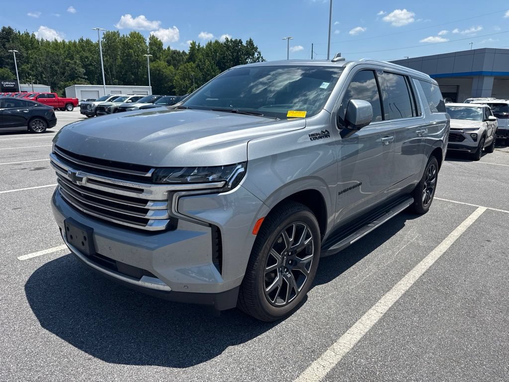 Used 2023 Chevrolet Suburban High Country w/ Max Trailering Package AWD/4WD image 3