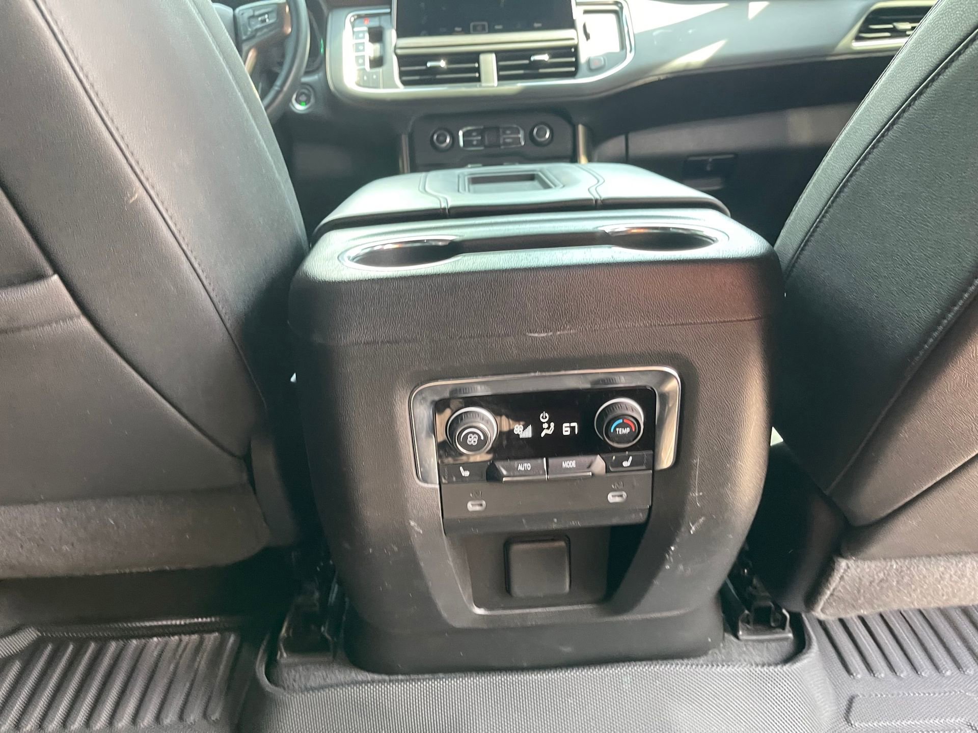 Used 2023 Chevrolet Tahoe High Country w/ Premium Package RWD image 27