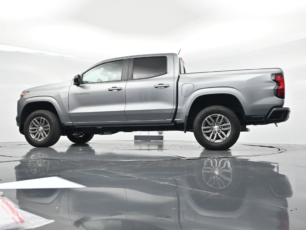 Used 2024 Chevrolet Colorado LT w/ LT Convenience Package RWD image 29