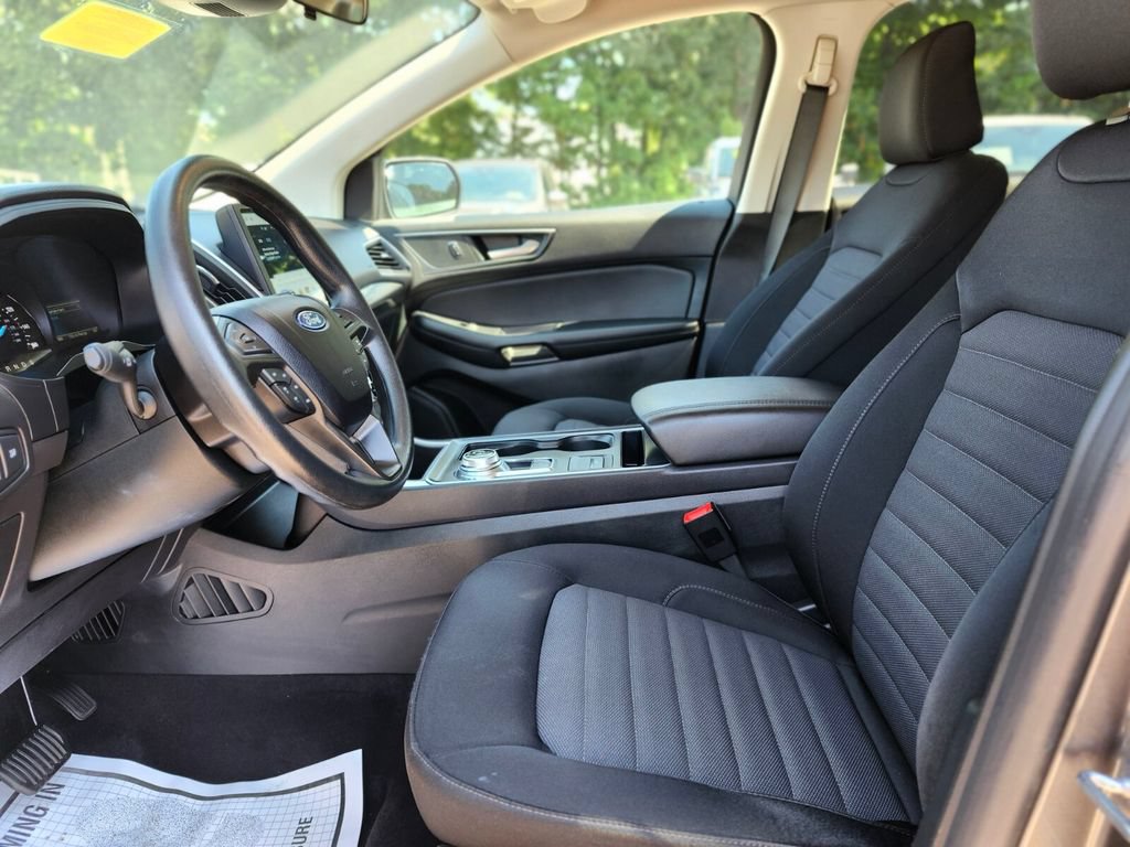 Certified 2022 Ford Edge SE w/ Black Appearance Package AWD/4WD image 18