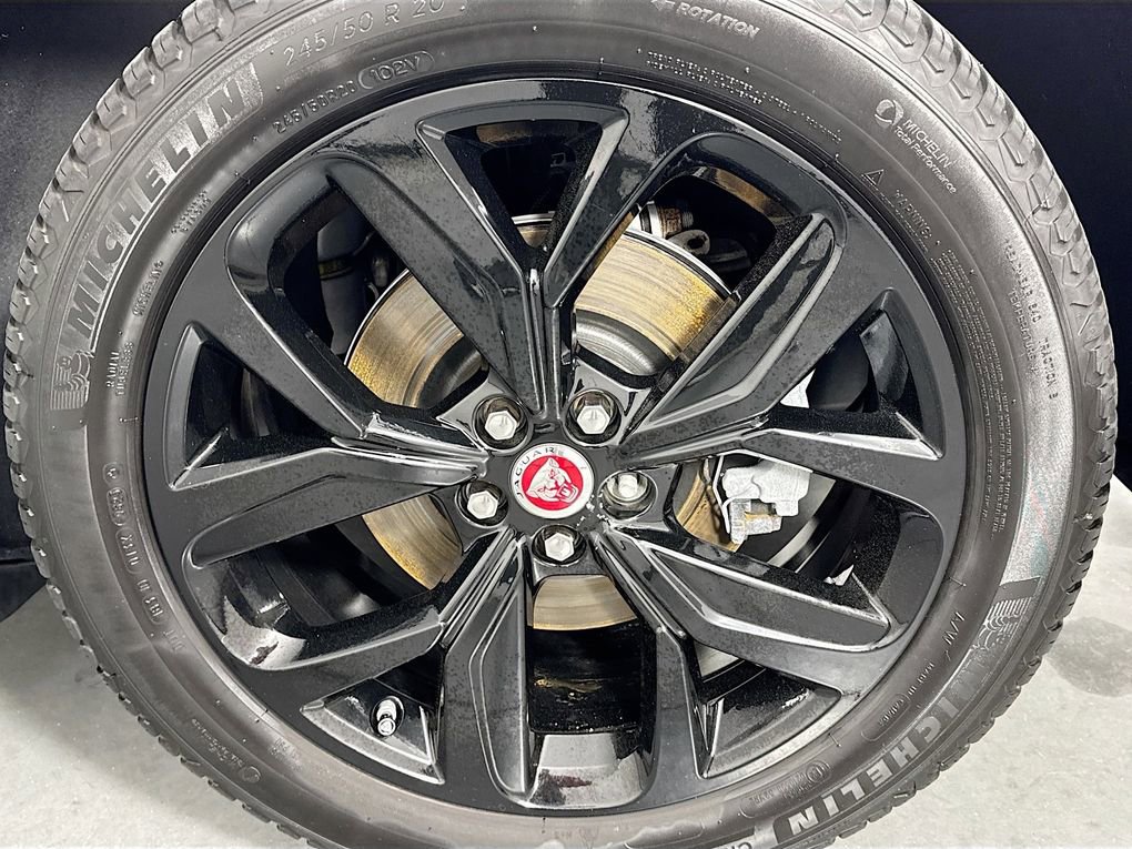 Used 2020 Jaguar I-PACE SE image 30