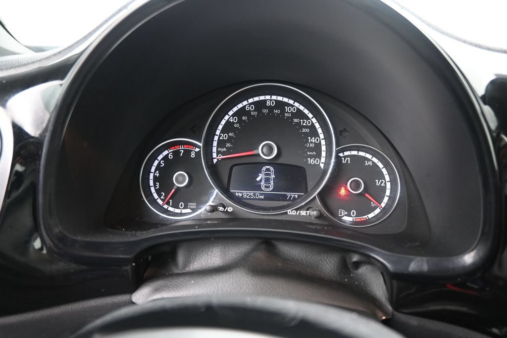 Used 2016 Volkswagen Beetle 1.8T S FWD image 13