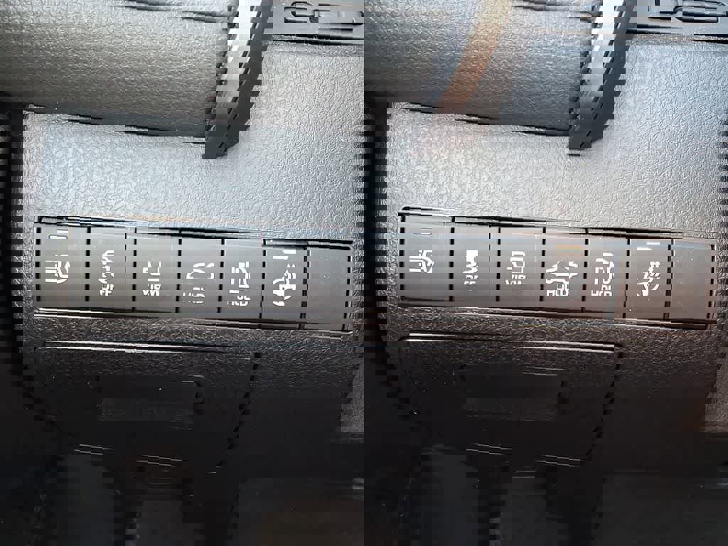 Used 2023 Toyota Camry XLE w/ Navigation Package image 24