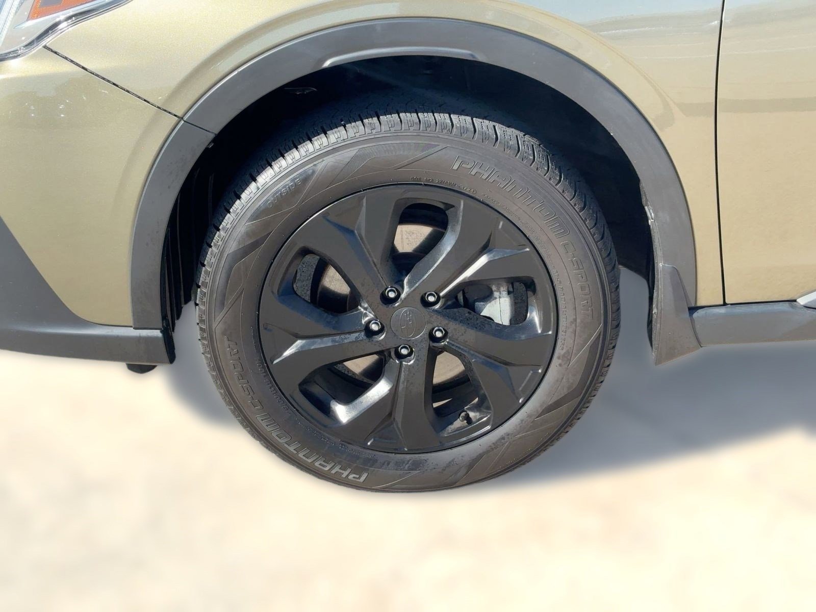 Used 2021 Subaru Outback Limited image 12