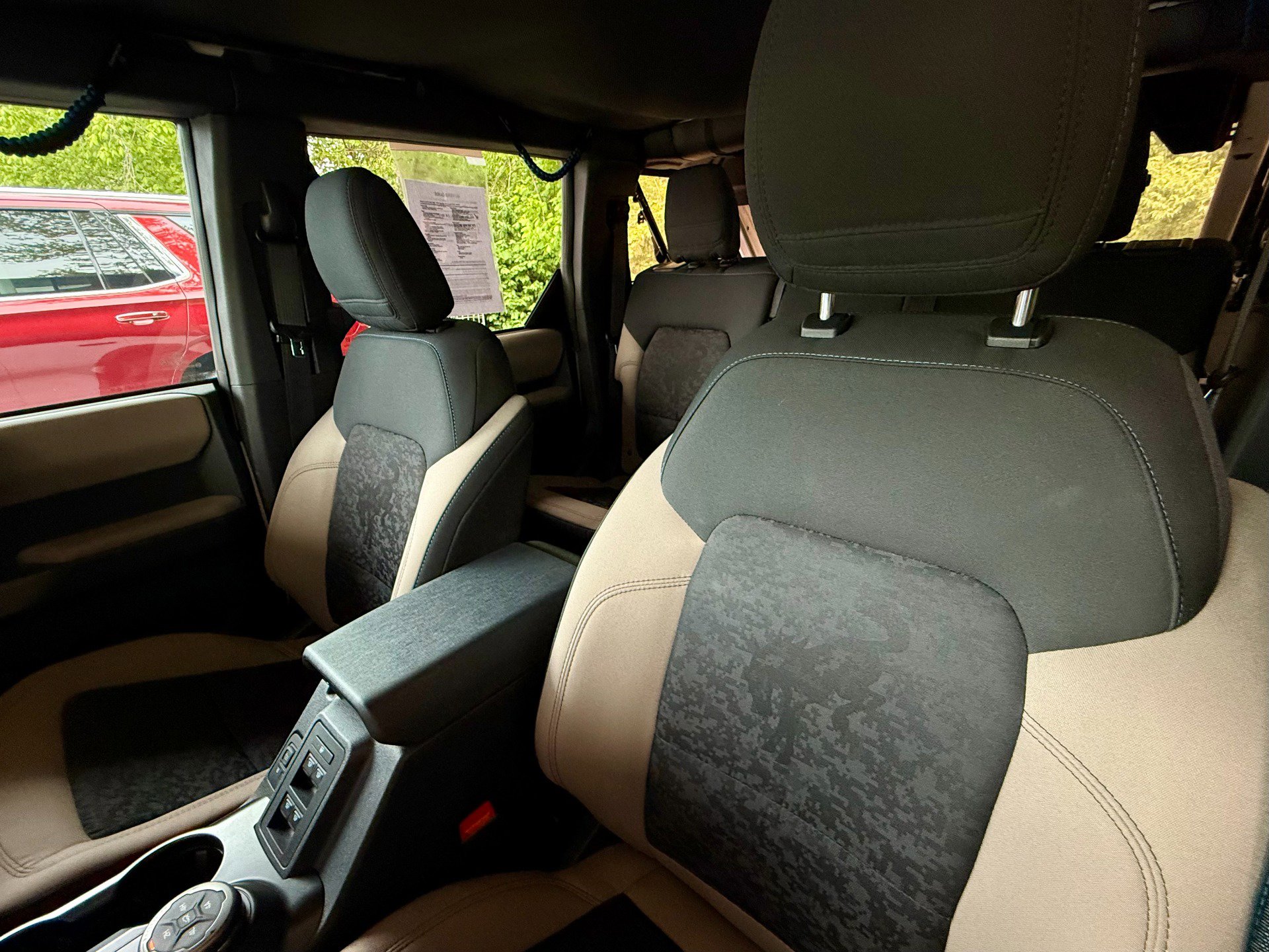 Used 2023 Ford Bronco Wildtrak AWD/4WD image 13