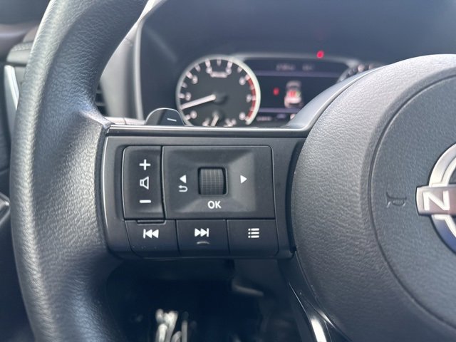 Used 2023 Nissan Rogue S image 19