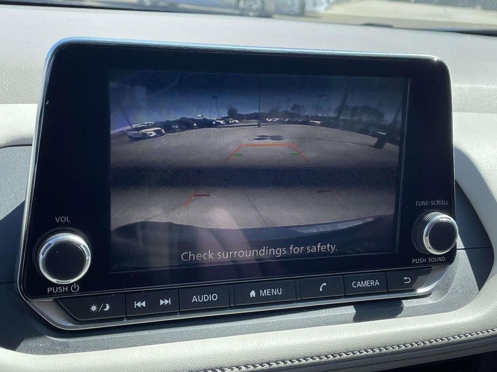 Used 2023 Nissan Rogue SV image 26