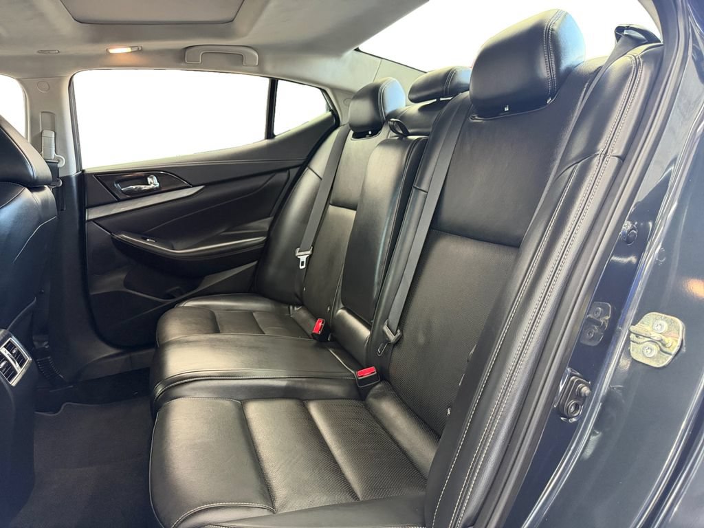 Used 2016 Nissan Maxima 3.5 SL FWD image 16