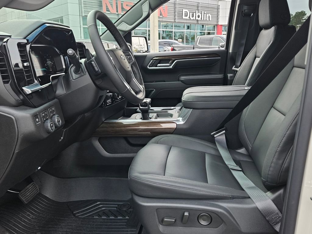 New 2026 Chevrolet Silverado 1500 RST w/ RST All Star Premium Package image 3