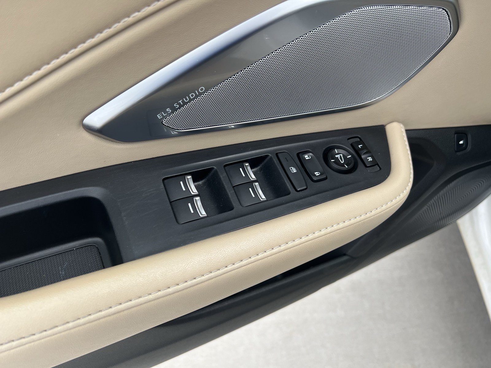 Used 2020 Acura RDX w/ Technology Package FWD image 15