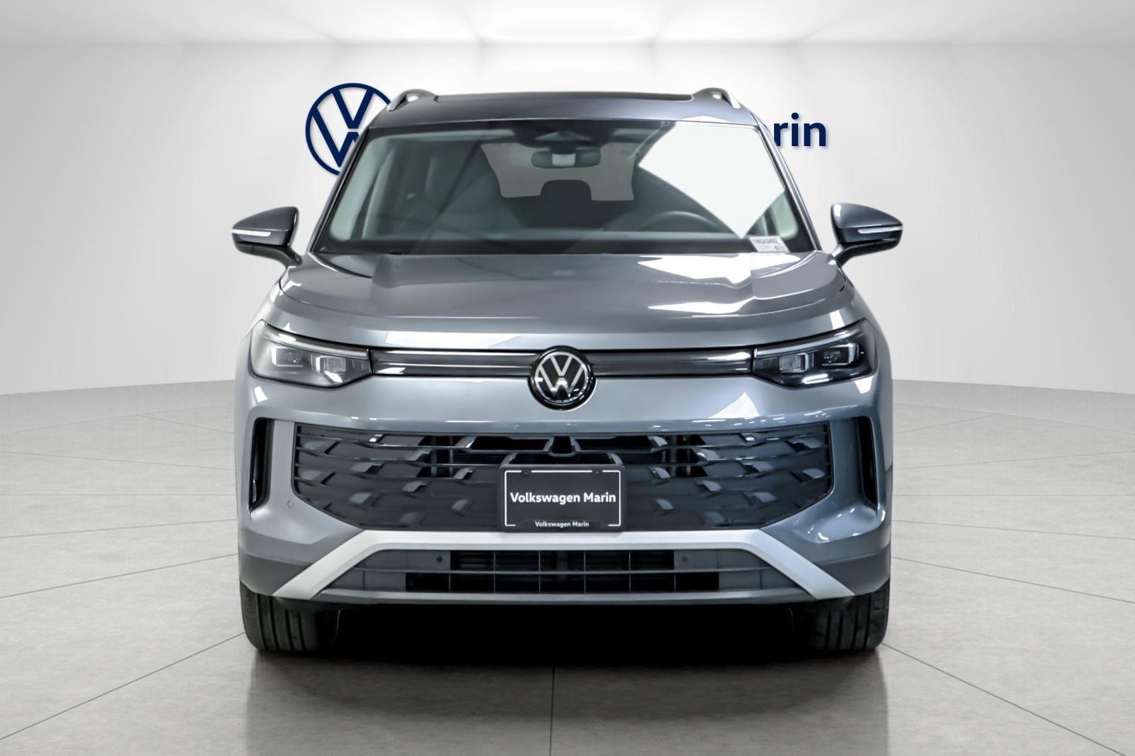 New 2026 Volkswagen Tiguan SE image 8