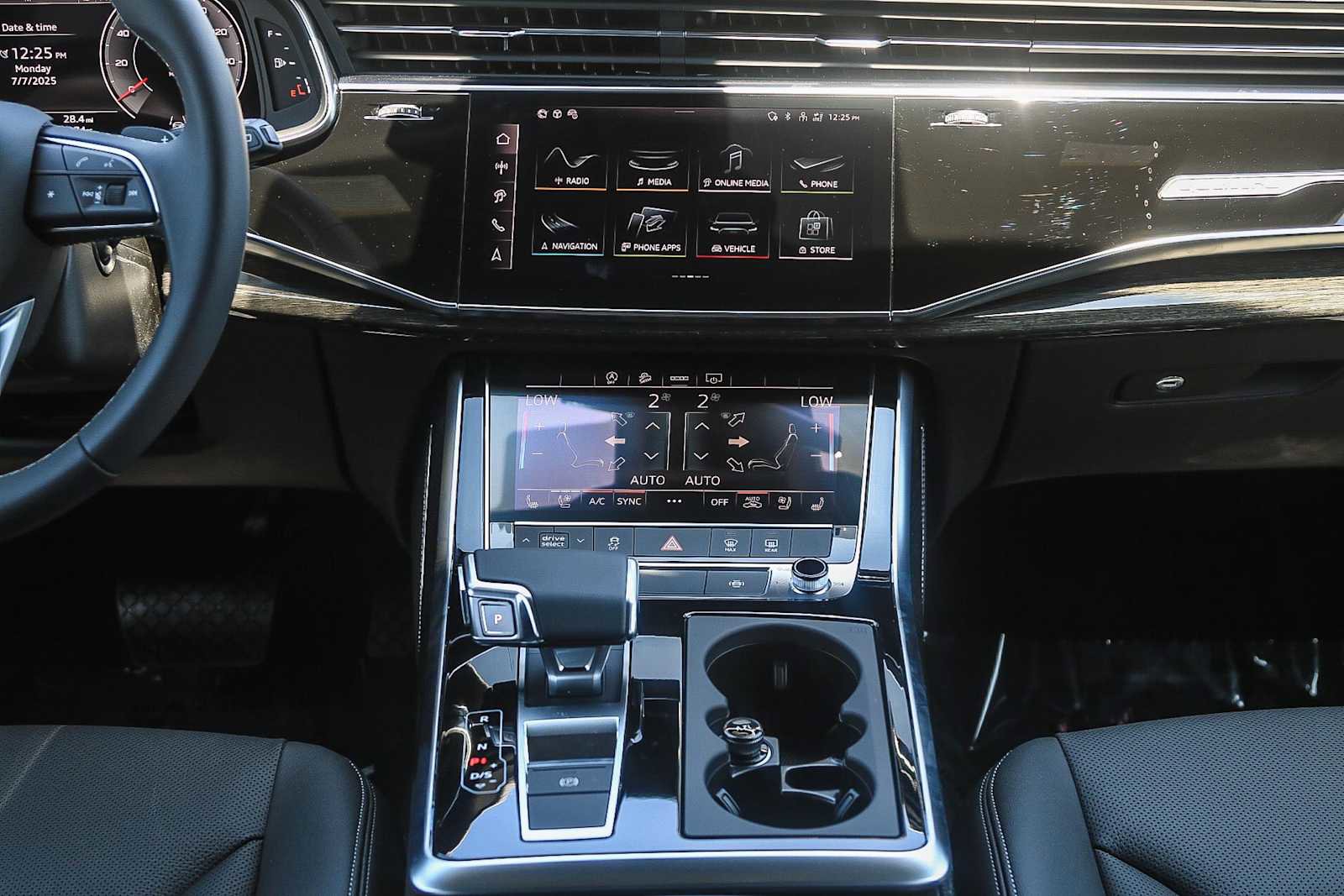 Used 2025 Audi Q7 3.0T Premium Plus image 13