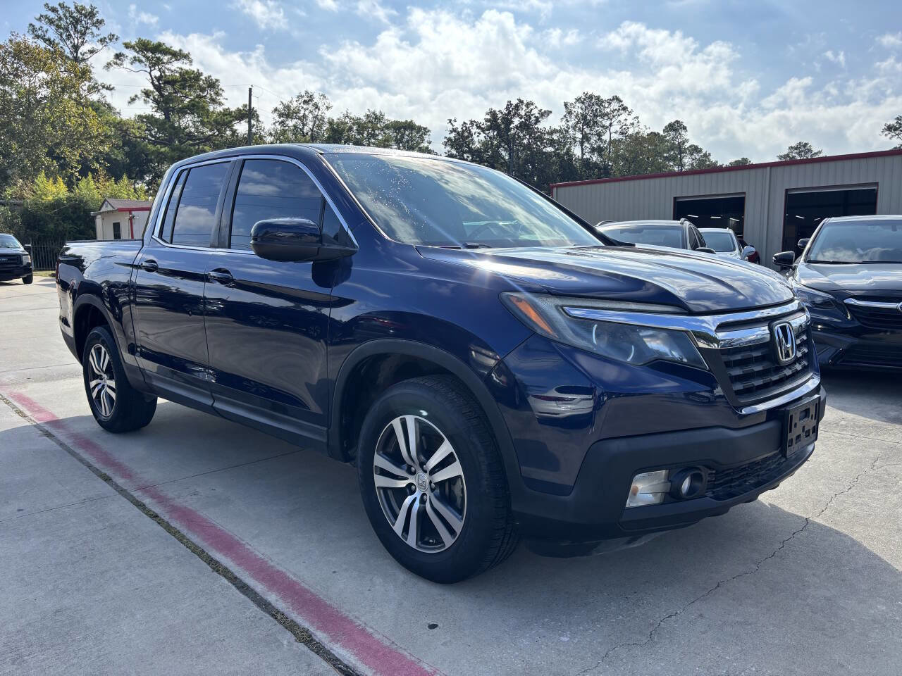 Used 2017 Honda Ridgeline RTS image 4