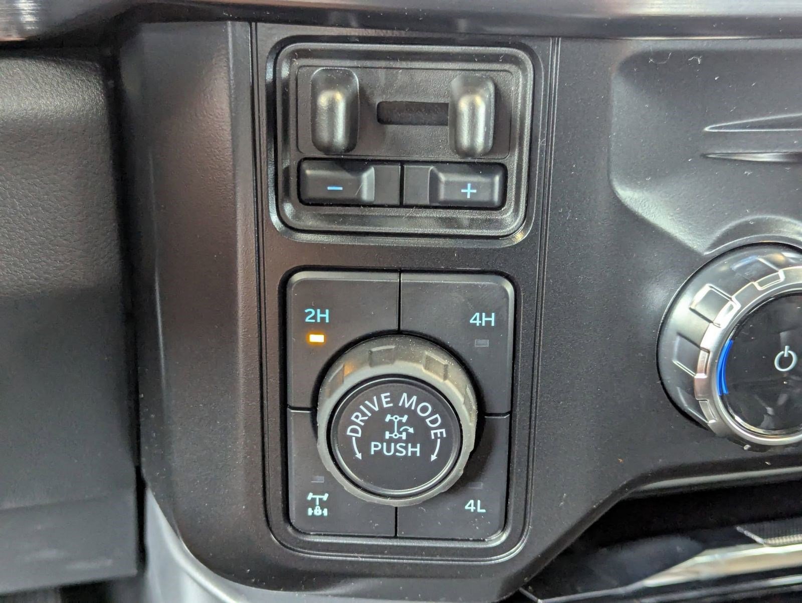 New 2026 Ford F350 Lariat image 18