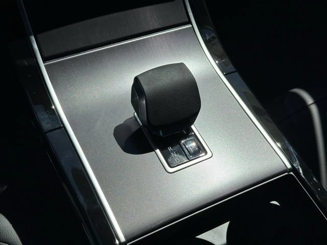 New 2026 Land Rover Range Rover Evoque Dynamic SE AWD/4WD image 9