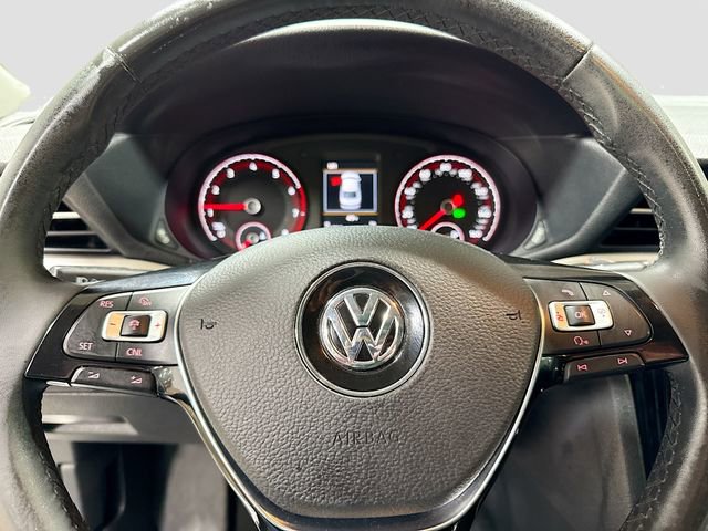 Used 2021 Volkswagen Passat 2.0T SE image 13