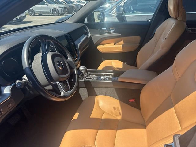 Used 2019 Volvo XC60 T6 Momentum w/ Protection Package AWD/4WD image 24