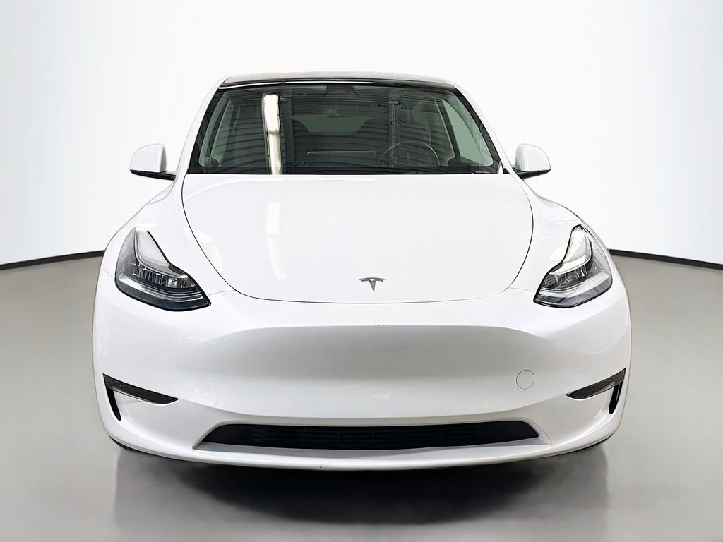 Used 2023 Tesla Model Y Long Range AWD/4WD image 2