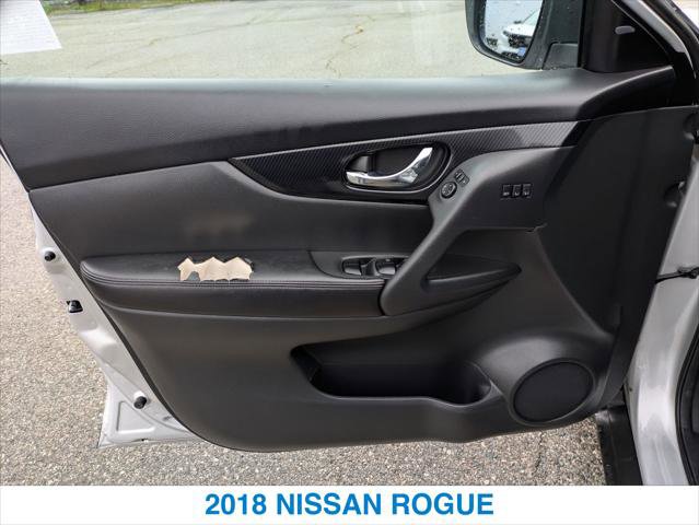 Used 2018 Nissan Rogue SL image 12