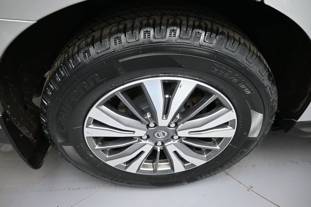 Used 2019 Nissan Pathfinder S AWD/4WD image 12