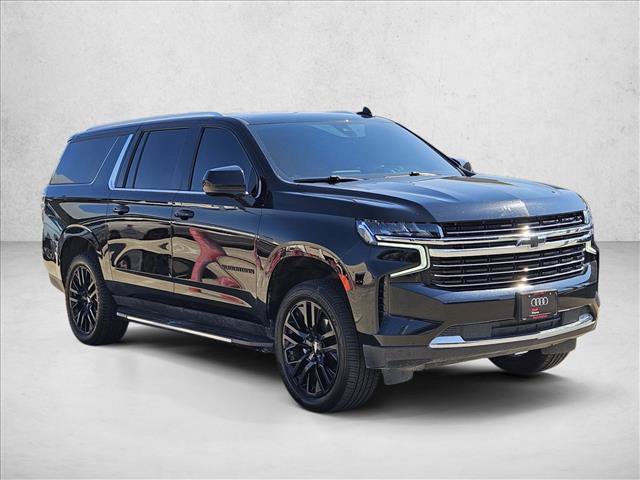 Used 2021 Chevrolet Suburban LT RWD image 3