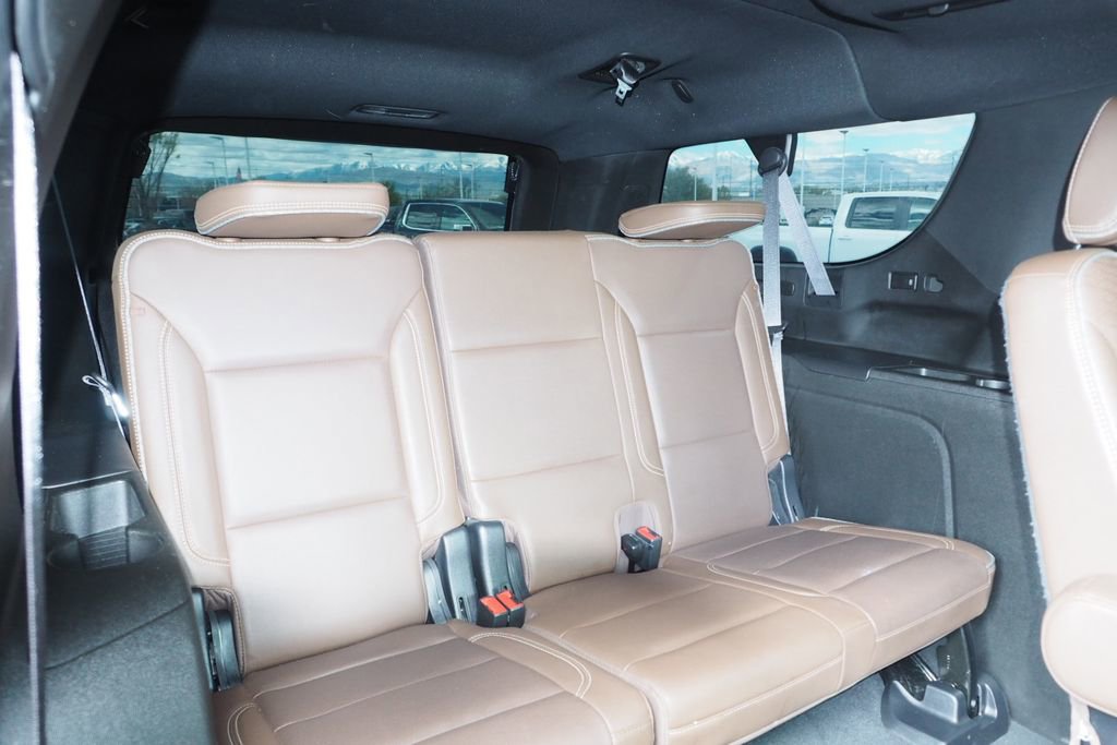Used 2022 Chevrolet Suburban High Country w/ Premium Package 2 image 22