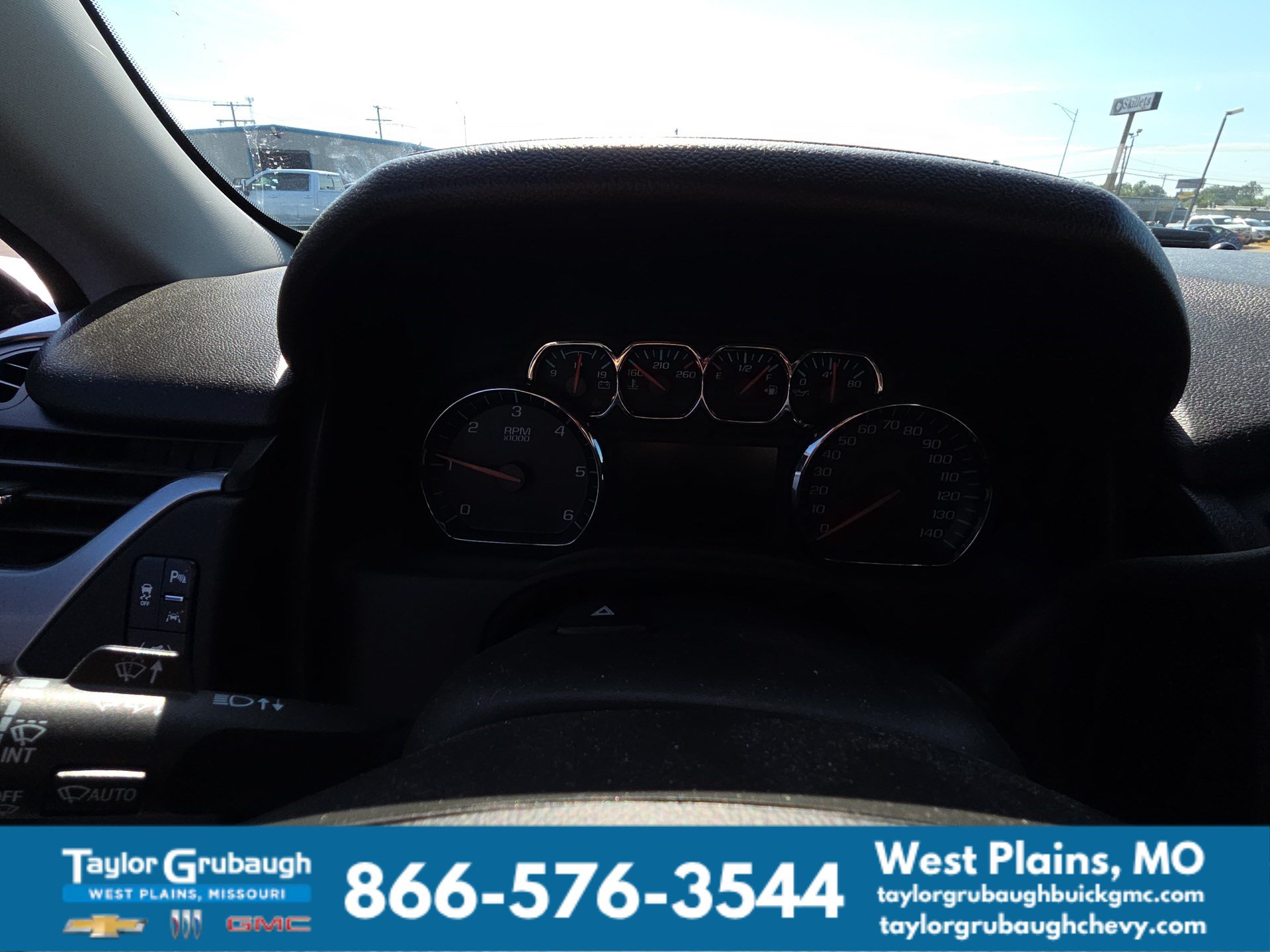 Used 2020 Chevrolet Tahoe Premier AWD/4WD image 9