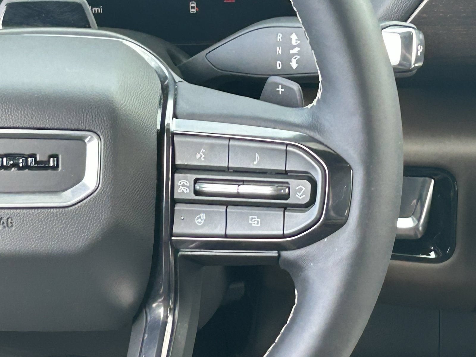 Certified 2026 GMC Yukon Denali Ultimate AWD/4WD image 23