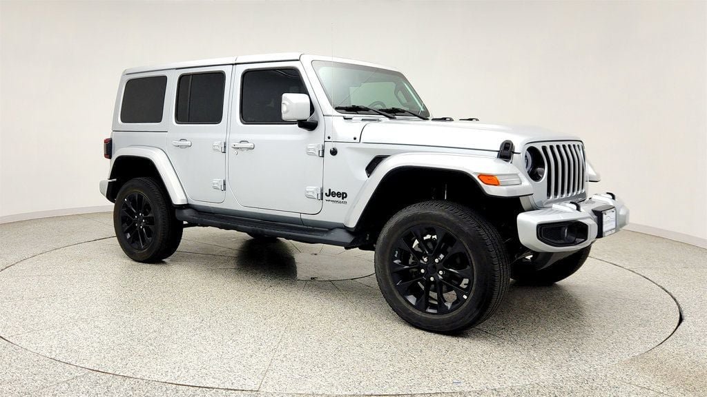 Used 2022 Jeep Wrangler Unlimited Sahara AWD/4WD image 3
