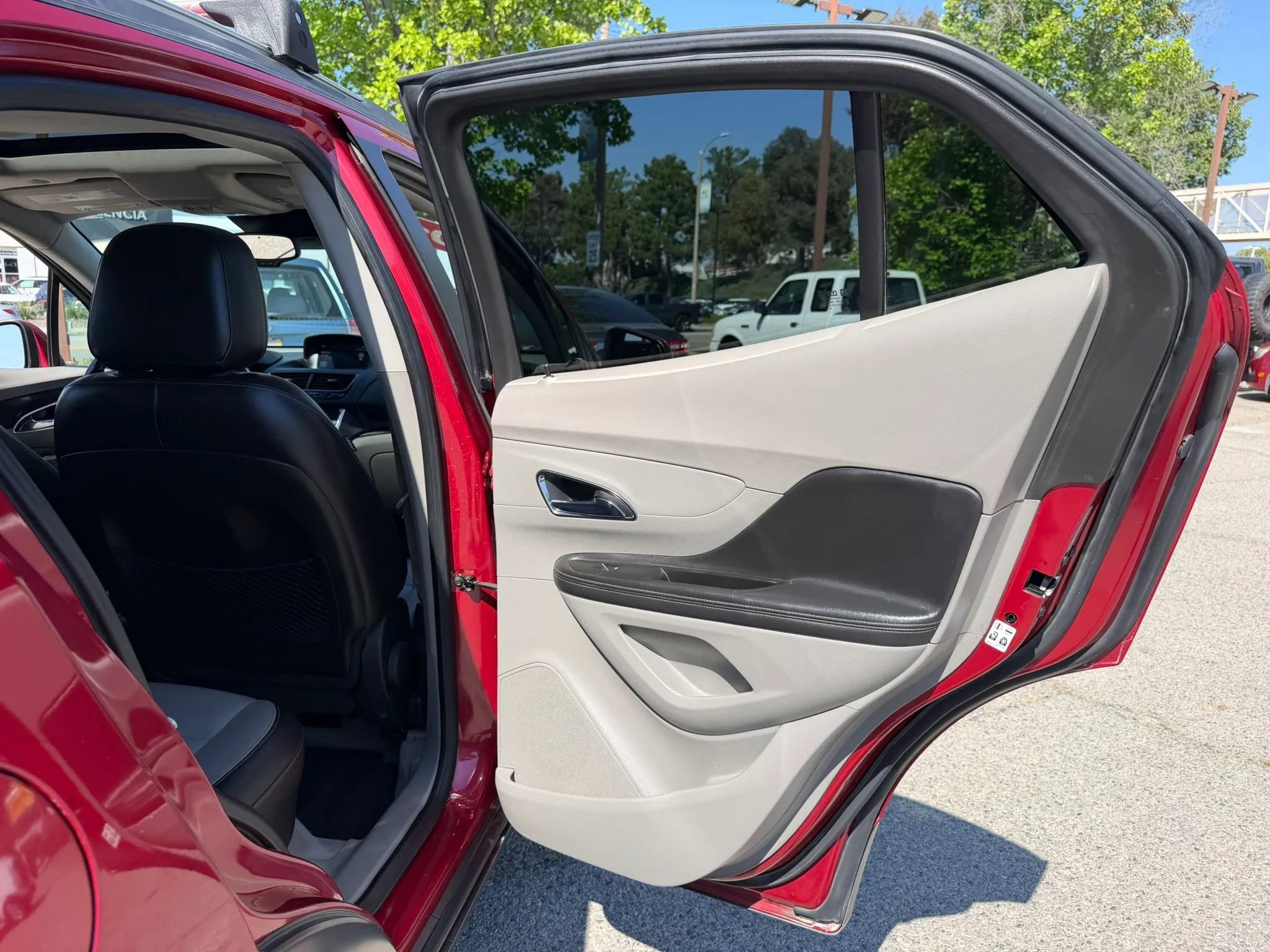 Used 2015 Buick Encore Premium FWD image 21