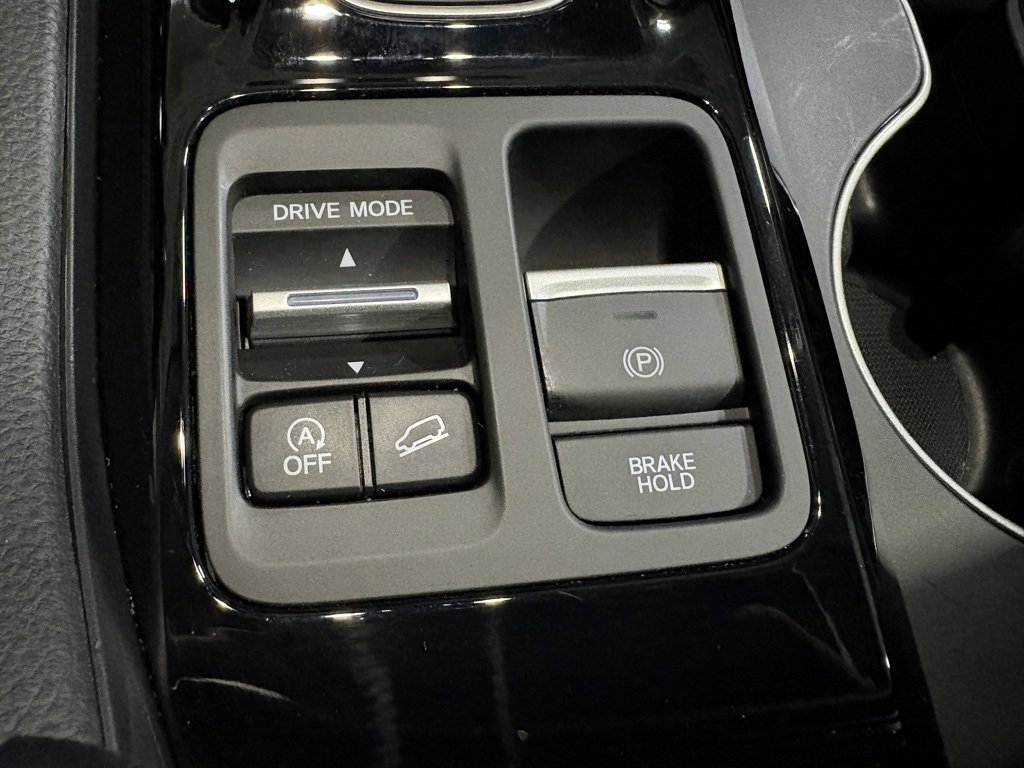 Used 2025 Honda Pilot Elite image 10