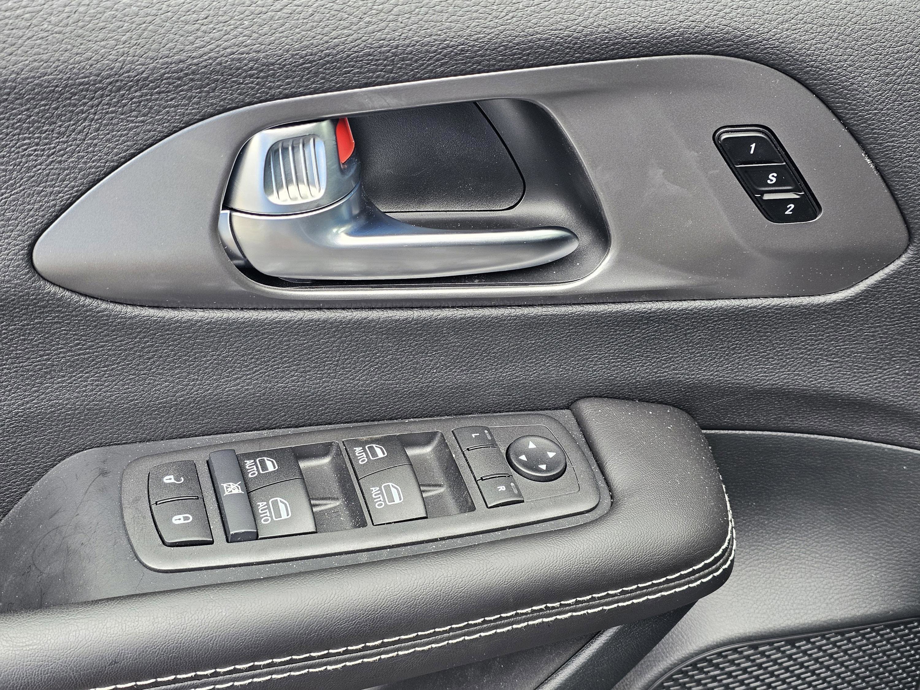 New 2026 Chrysler Pacifica Select image 15