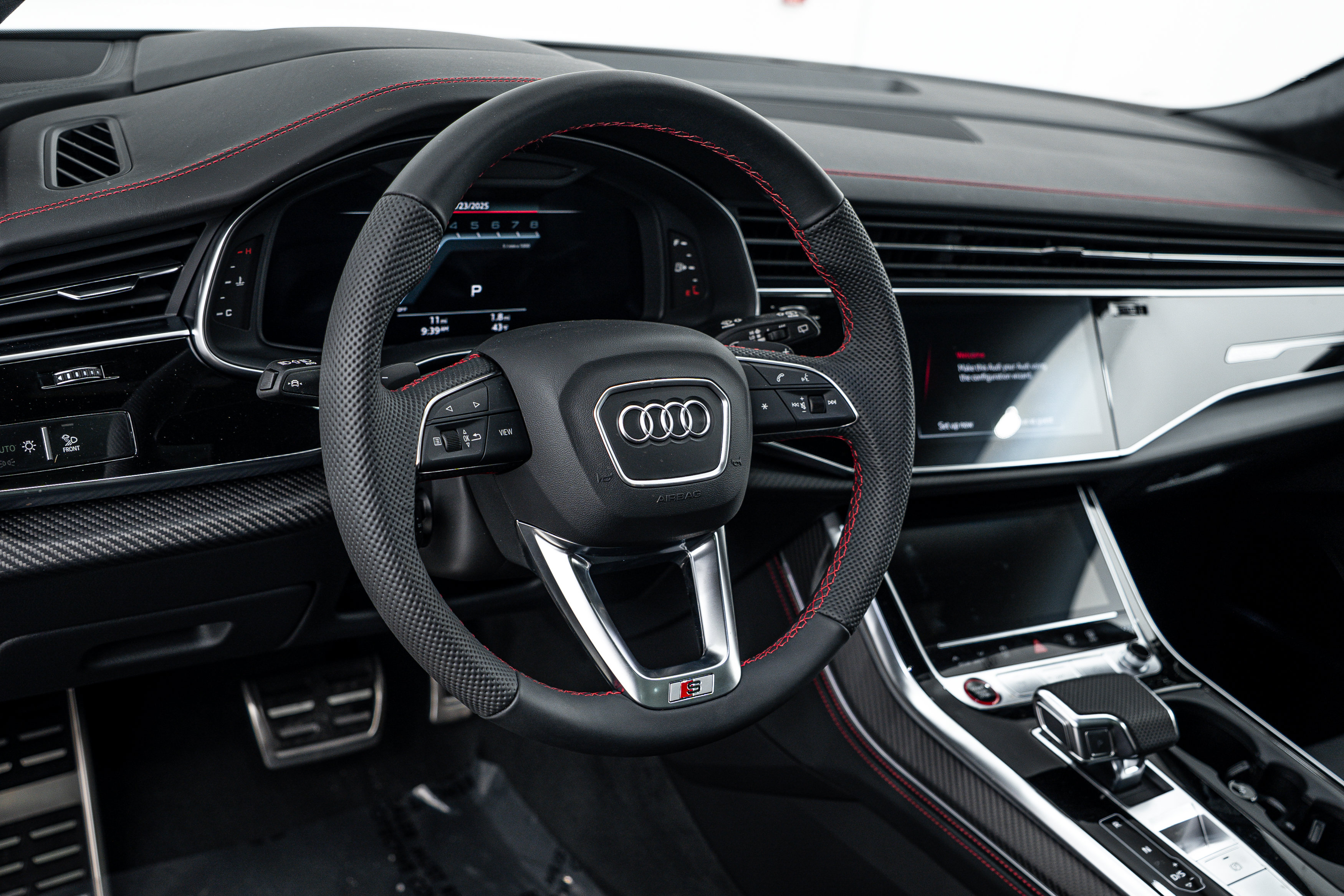 New 2026 Audi SQ8 Prestige image 9